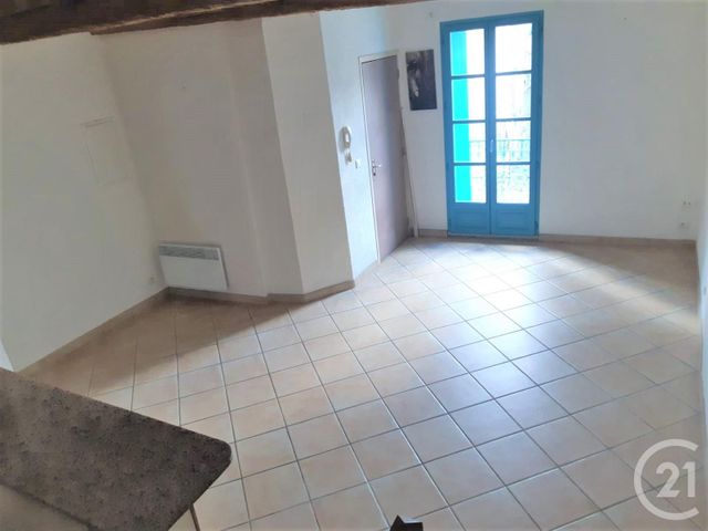 Appartement F3 à louer - 3 pièces - 60.0 m2 - PEZENAS - 34 - LANGUEDOC-ROUSSILLON - Century 21 Agi Immobilier